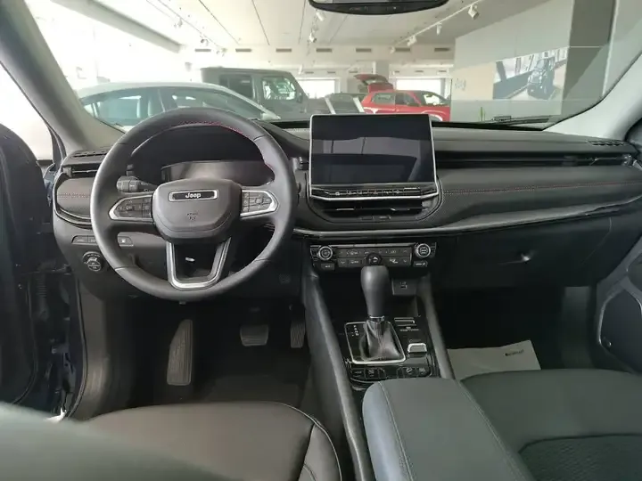 Jeep Compass foto 7