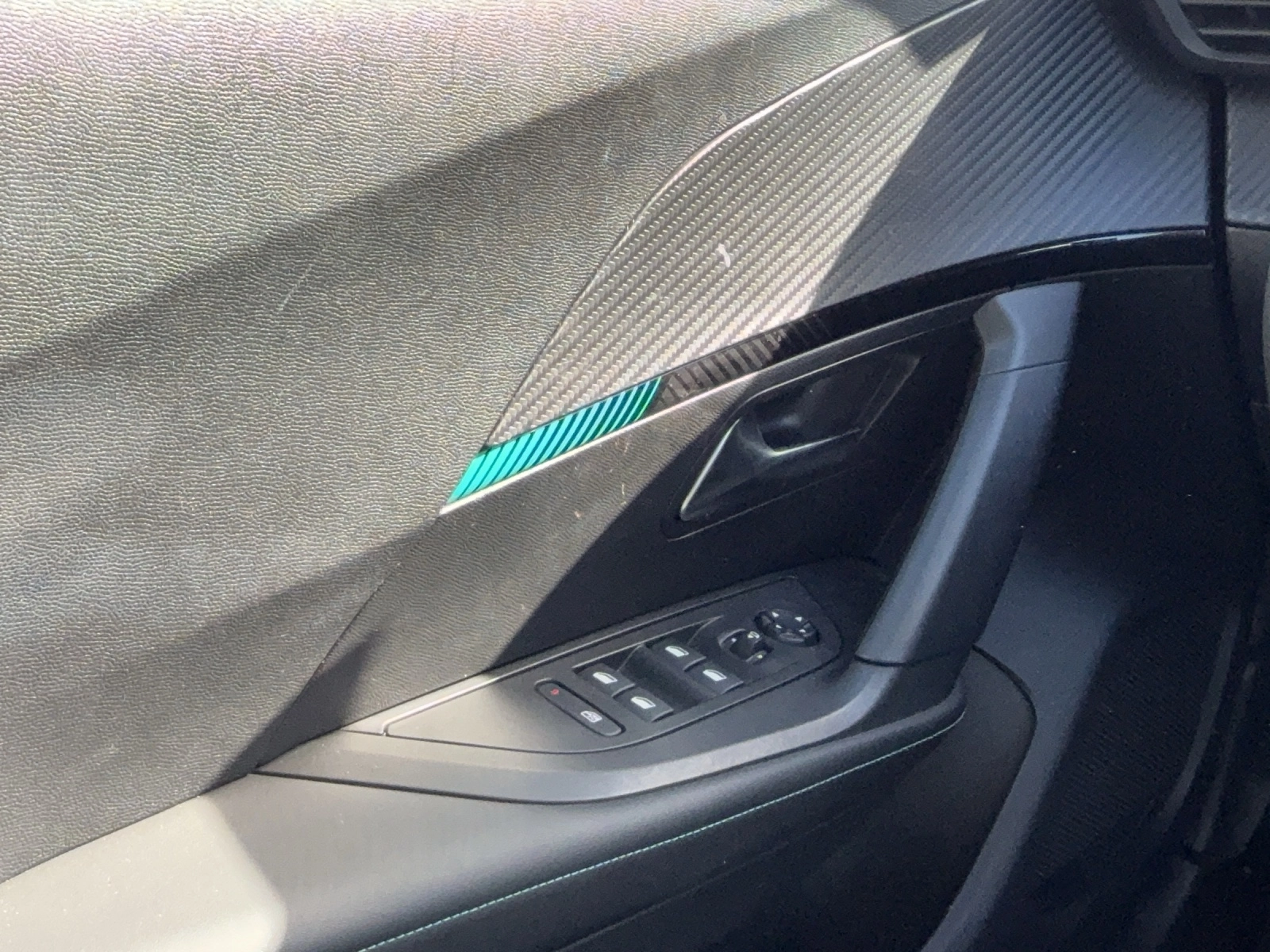 Immagine 18 Peugeot 2008