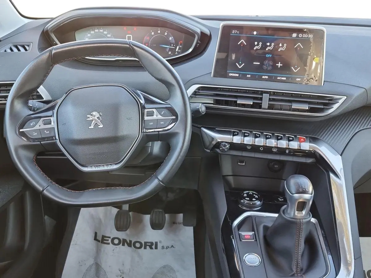 Immagine 10 Peugeot 3008