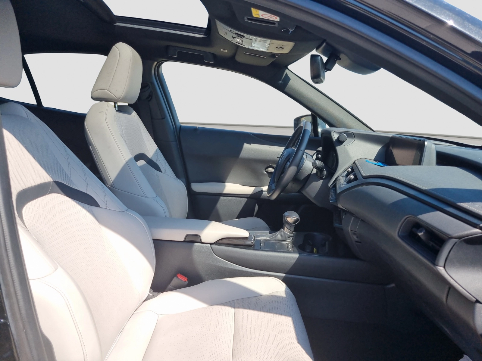 Immagine 12 Lexus UX Hybrid