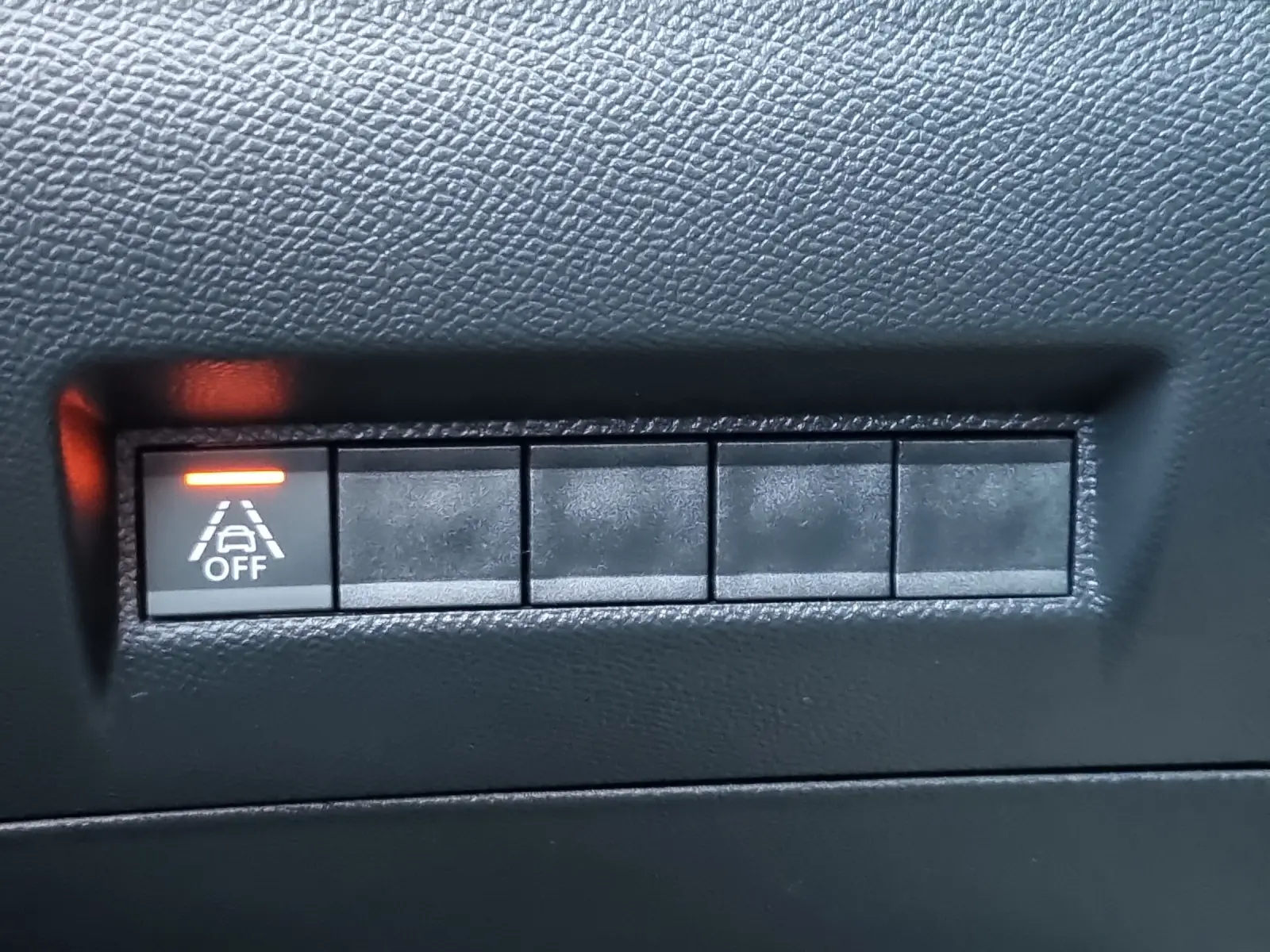 Immagine 20 Peugeot 2008