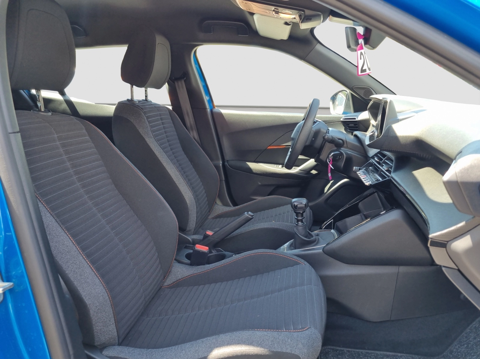 Immagine 12 Peugeot 2008