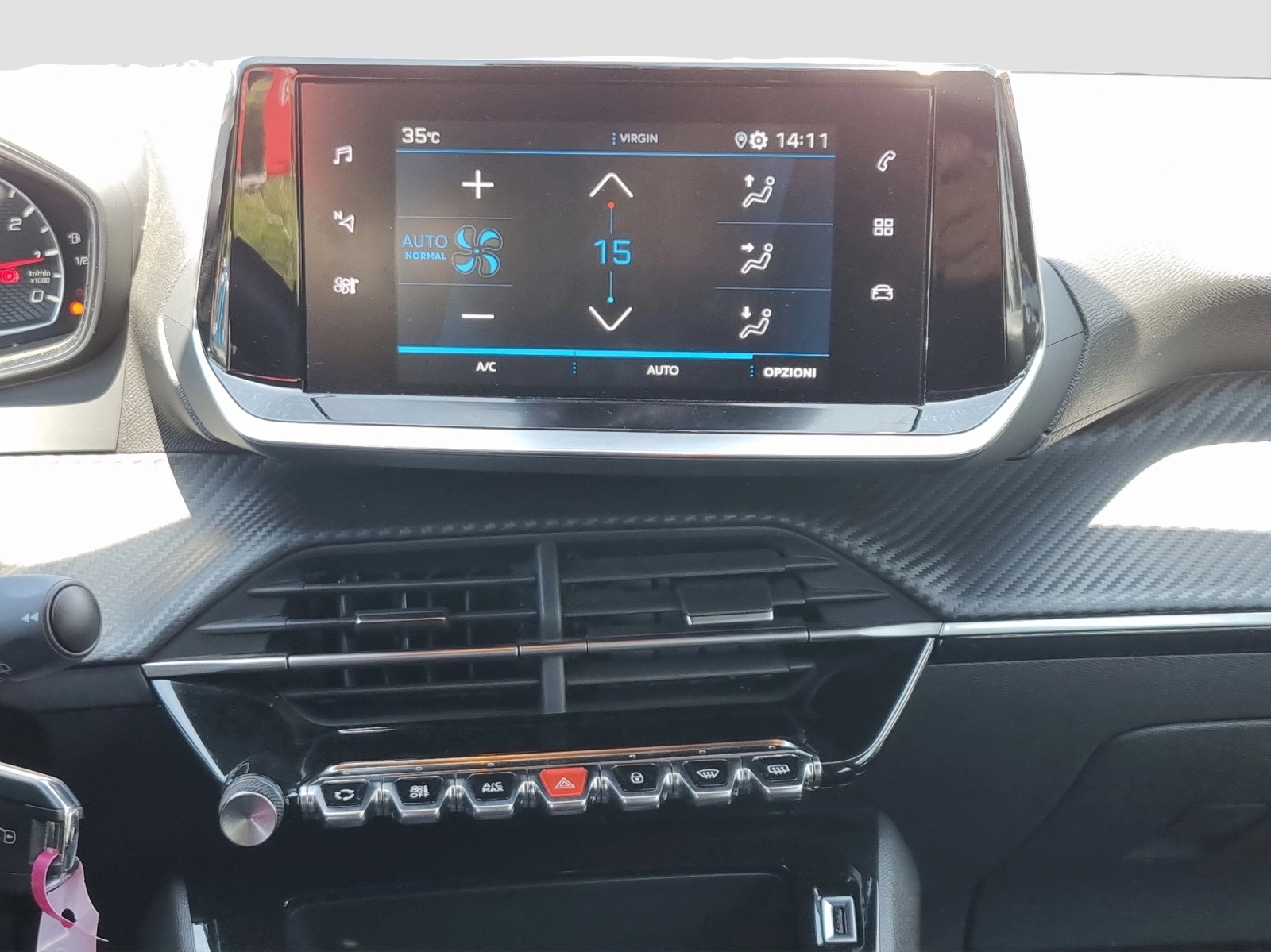 Immagine 15 Peugeot 2008