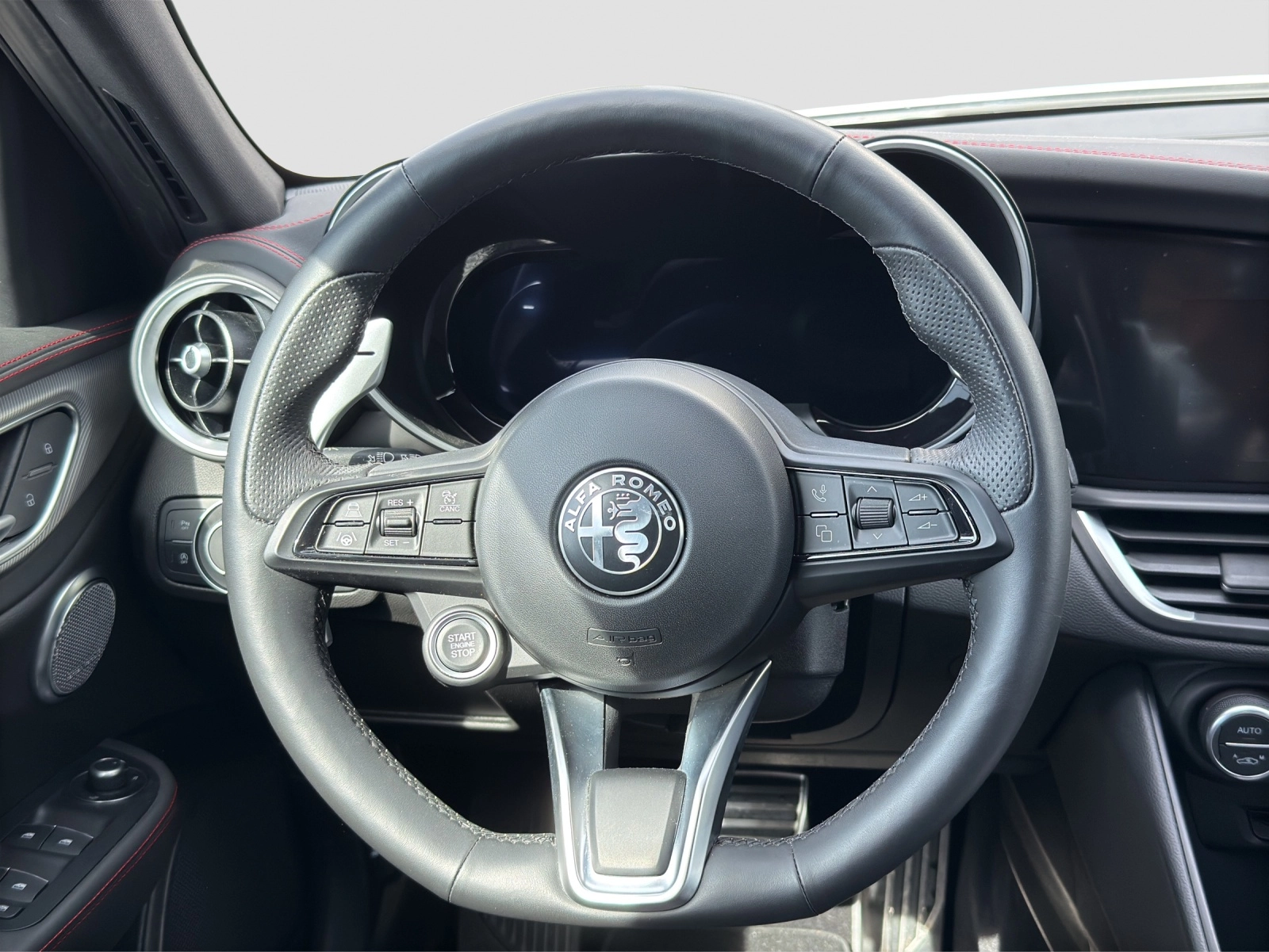 Immagine 17 Alfa Romeo Giulia