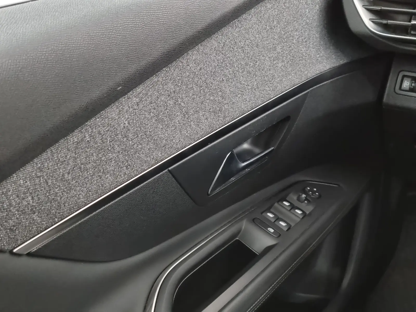 Immagine 17 Peugeot 3008