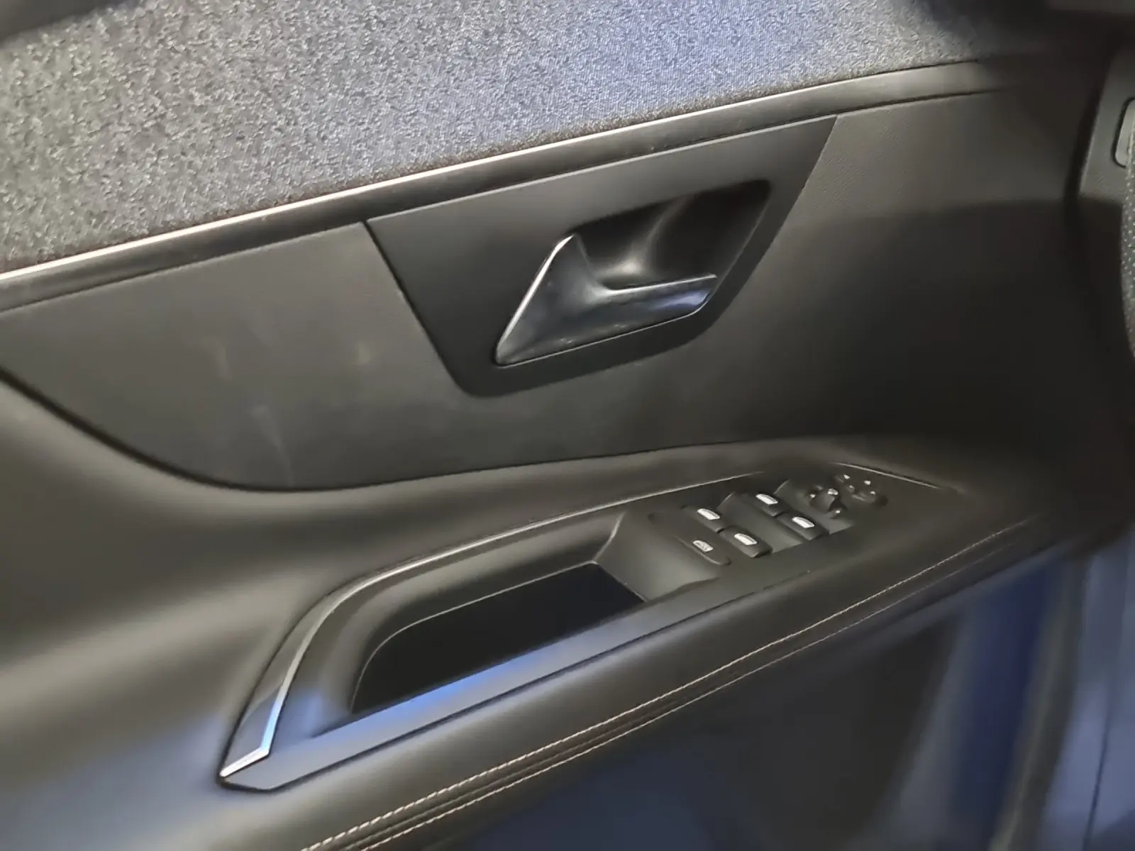 Immagine 15 Peugeot 3008