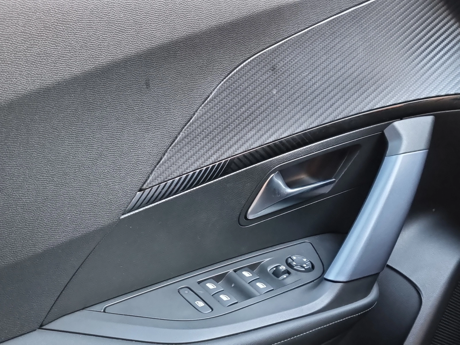 Immagine 17 Peugeot 2008