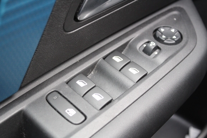 Immagine 14 Citroen E-C4