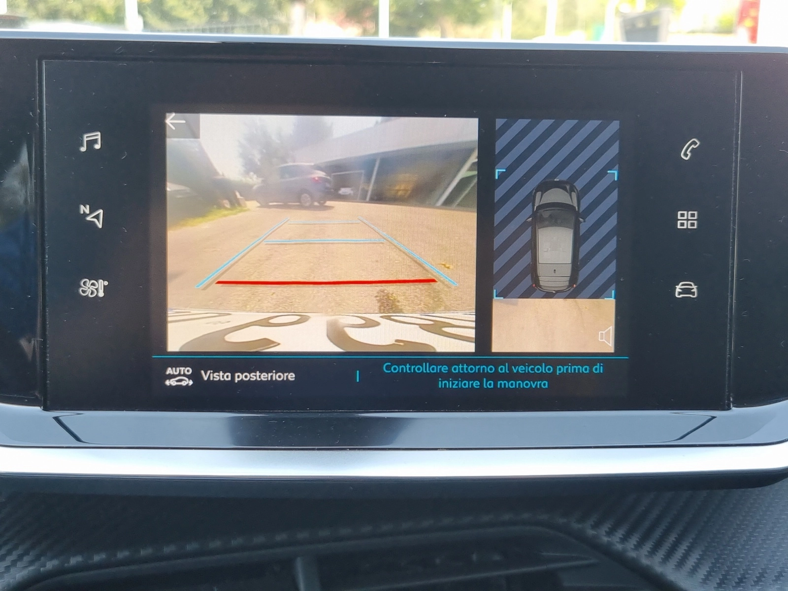 Immagine 19 Peugeot 208