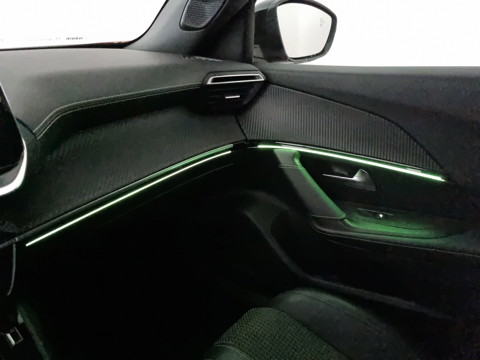 Immagine 21 Peugeot 2008