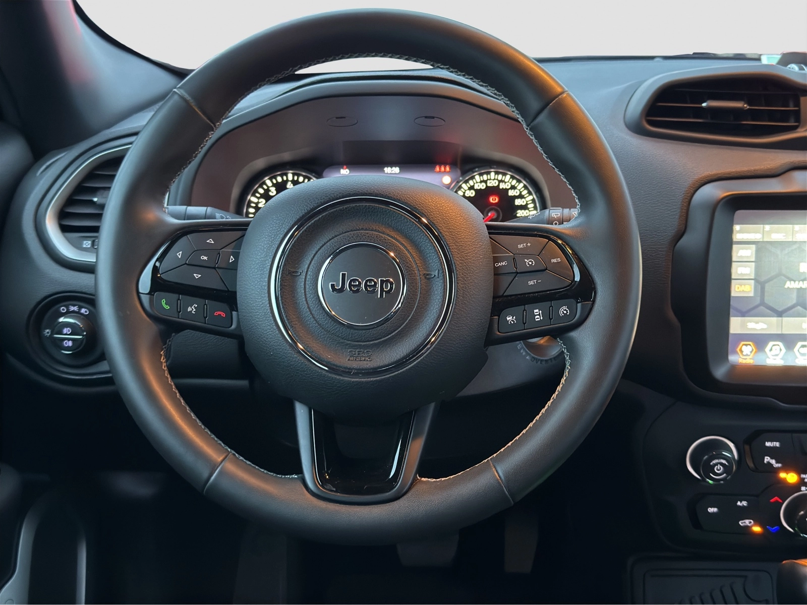 Immagine 17 Jeep Renegade