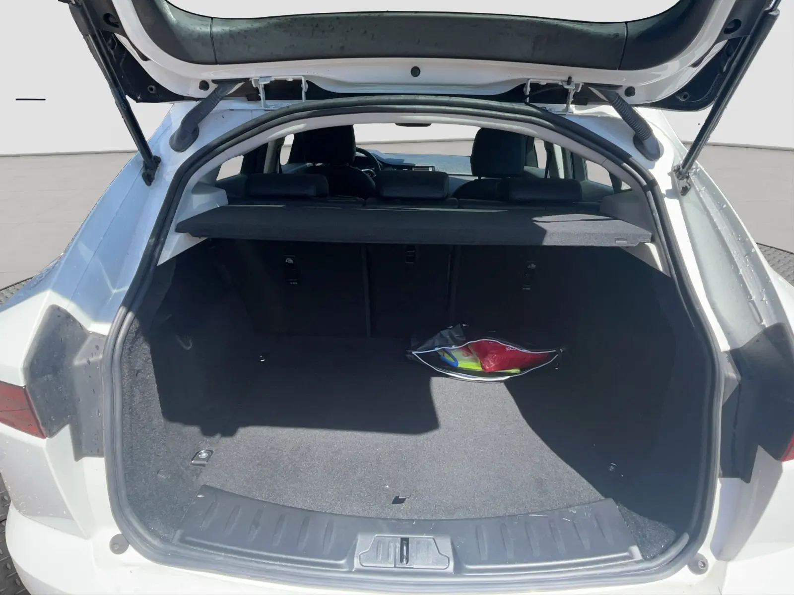 Immagine 11 Jaguar E-Pace