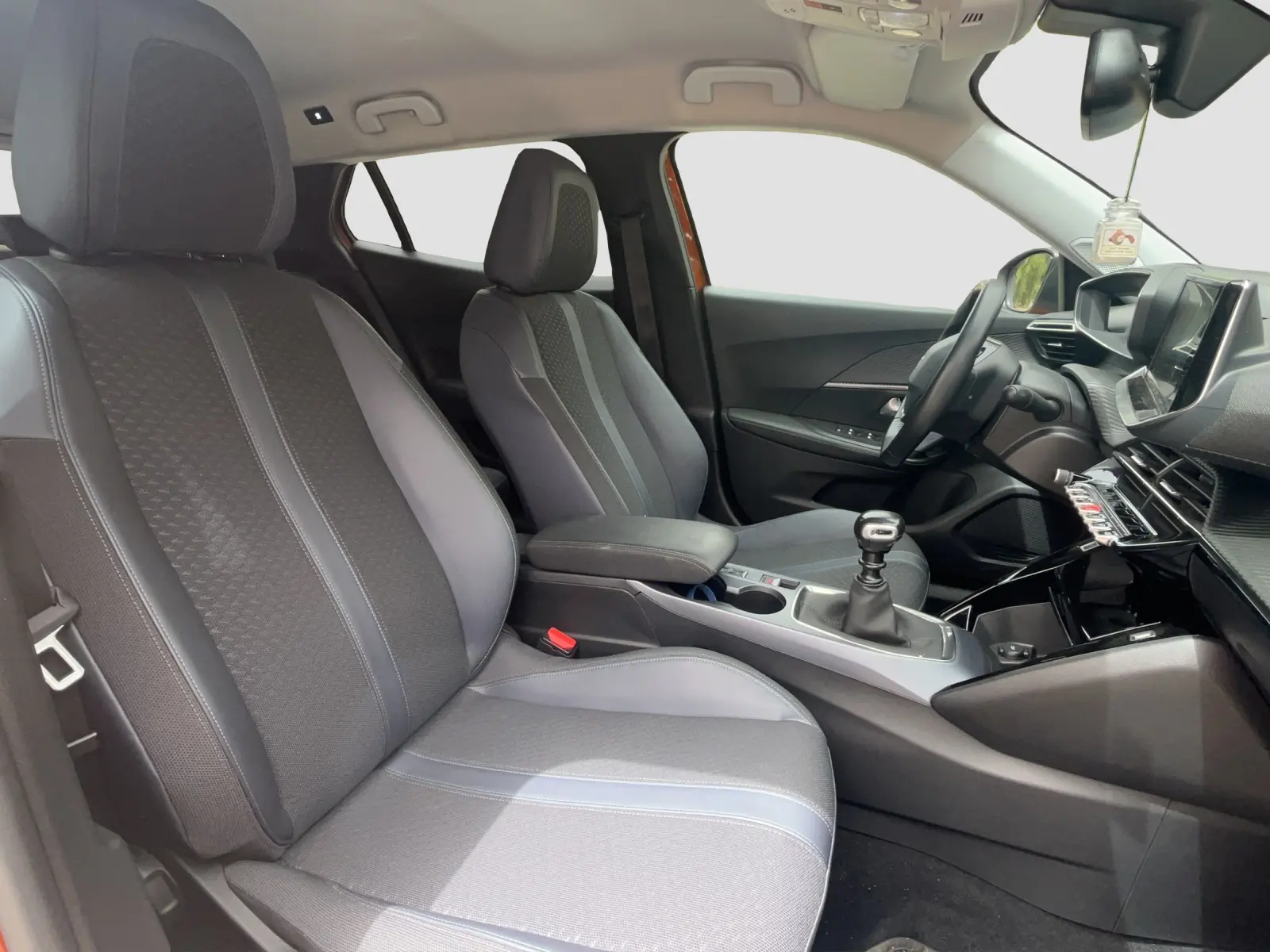 Immagine 12 Peugeot 2008