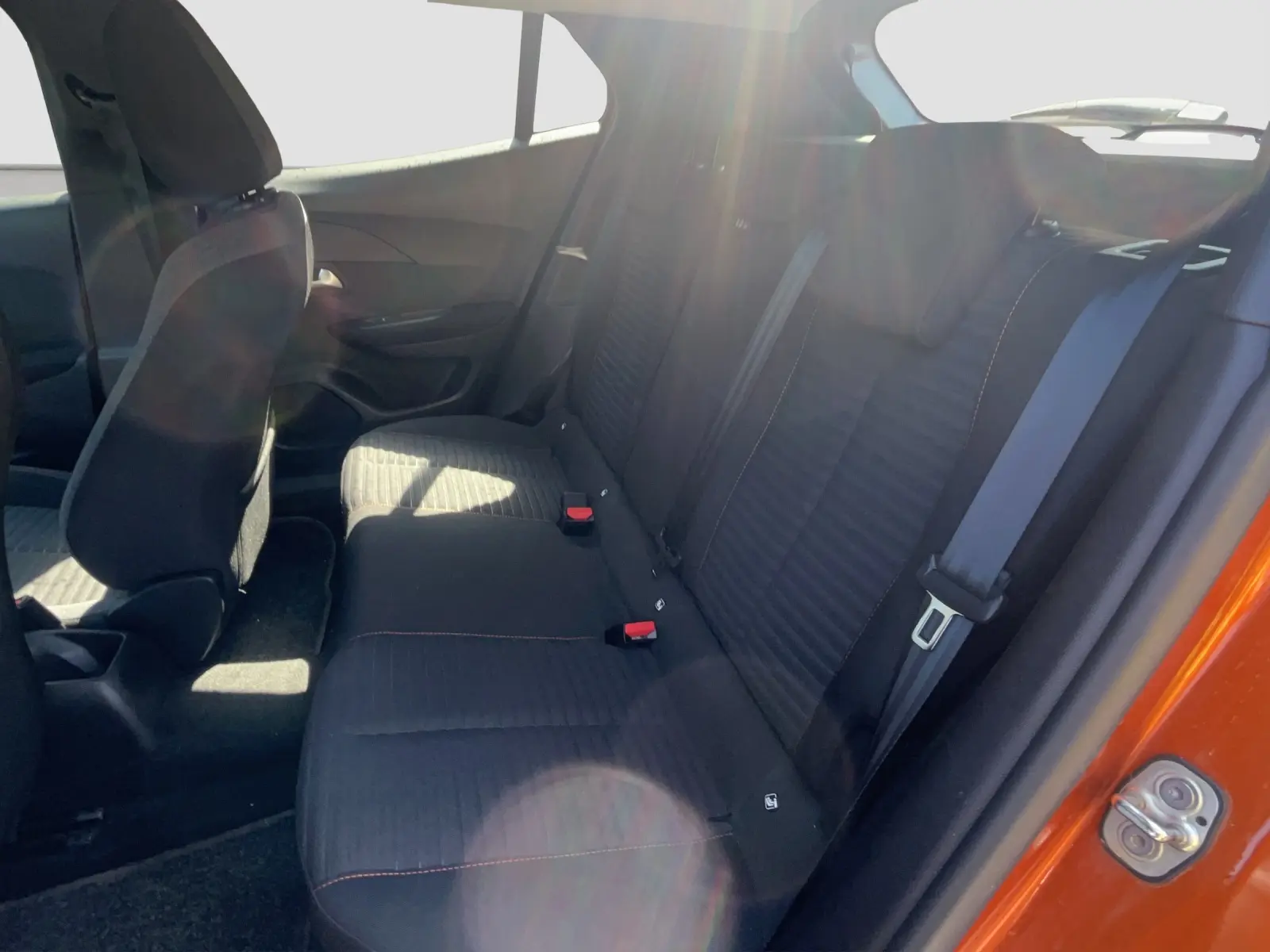 Immagine 10 Peugeot 2008