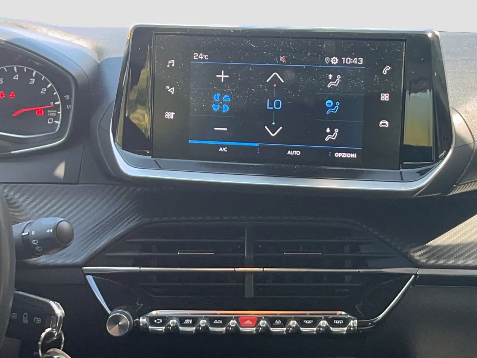 Immagine 15 Peugeot 2008