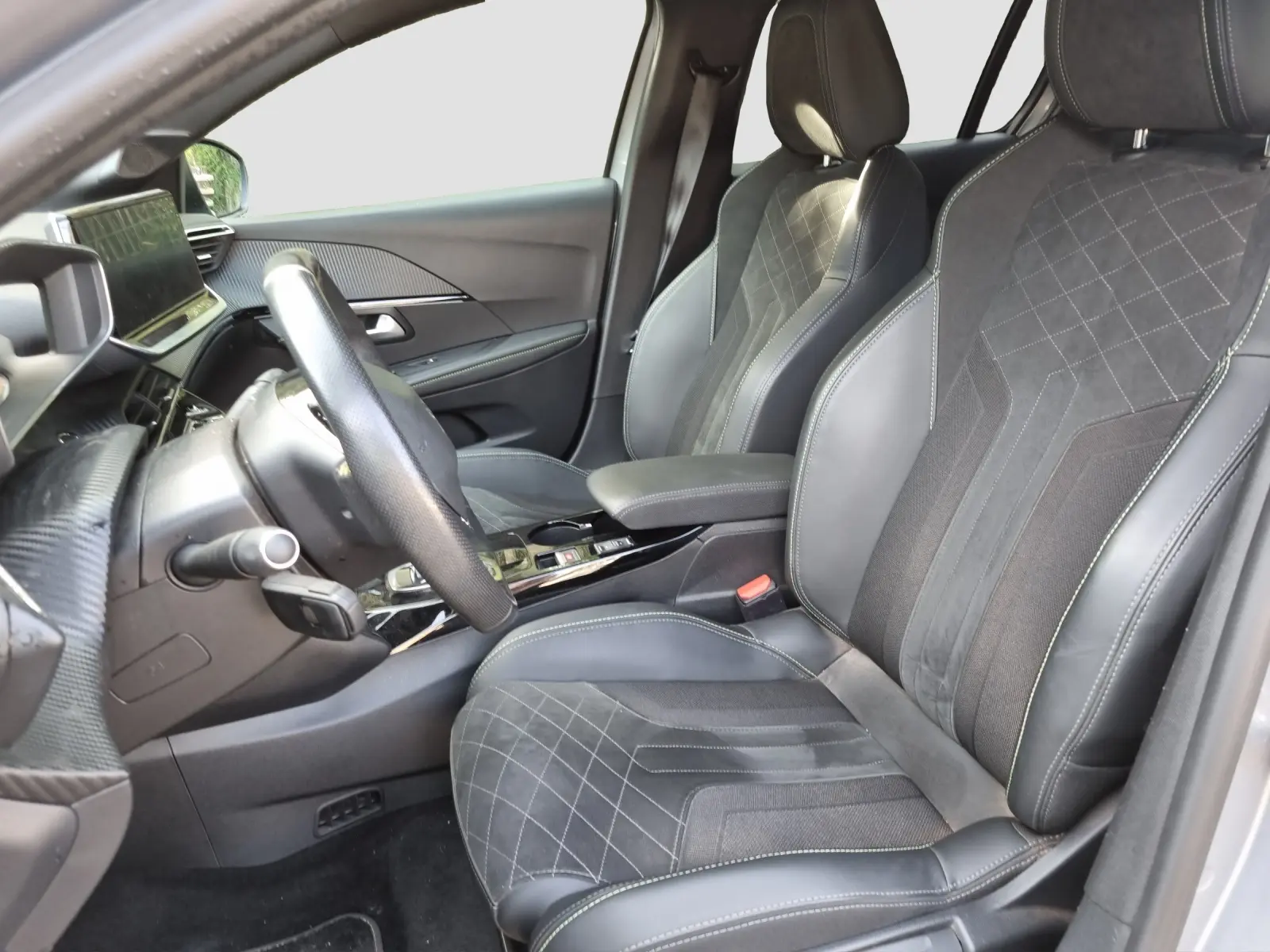 Immagine 9 Peugeot 208