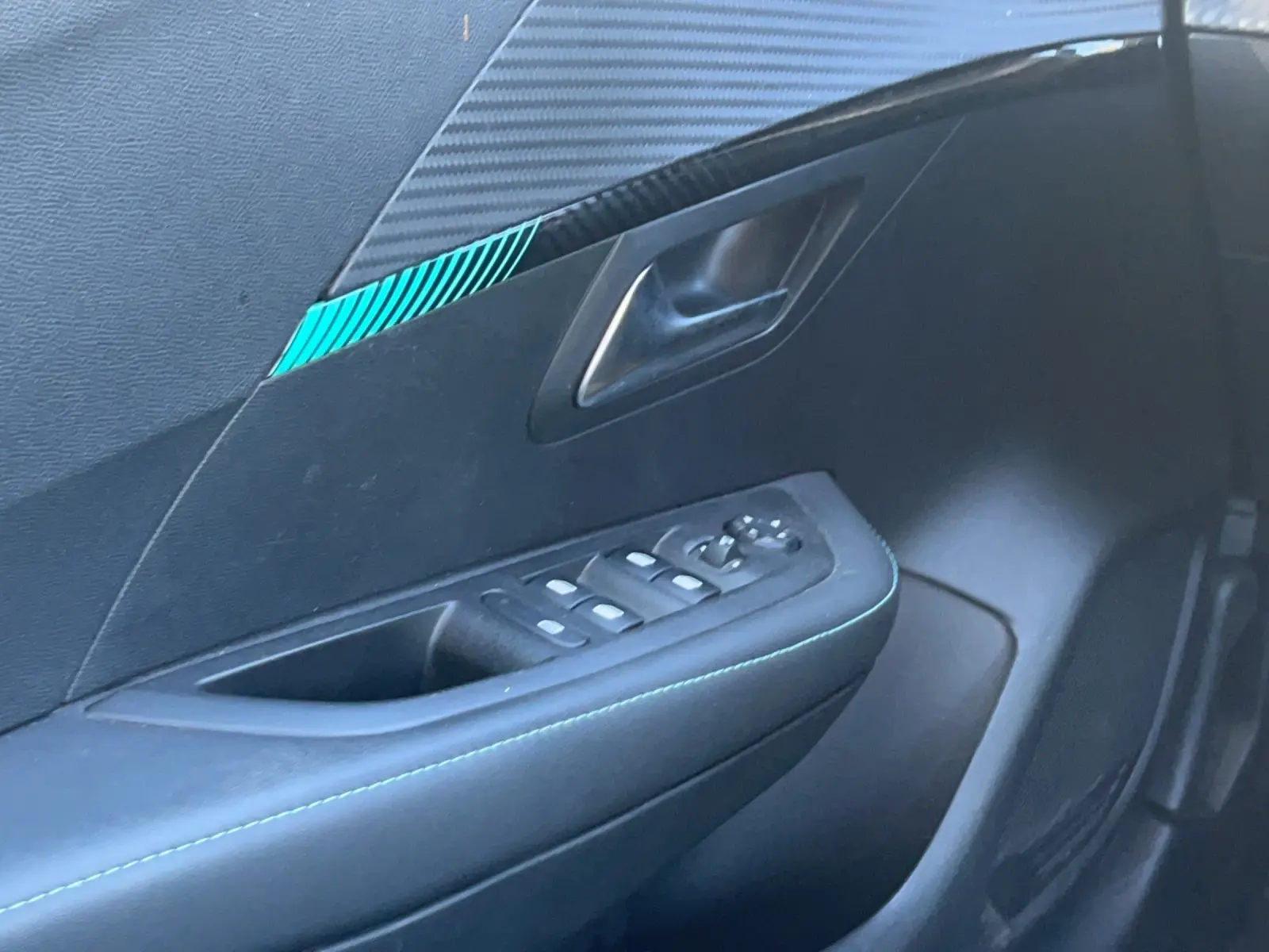 Immagine 17 Peugeot 208