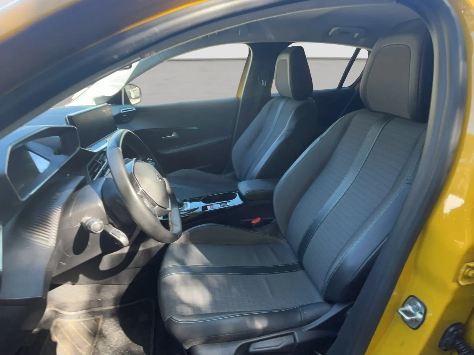 Immagine 9 Peugeot 208