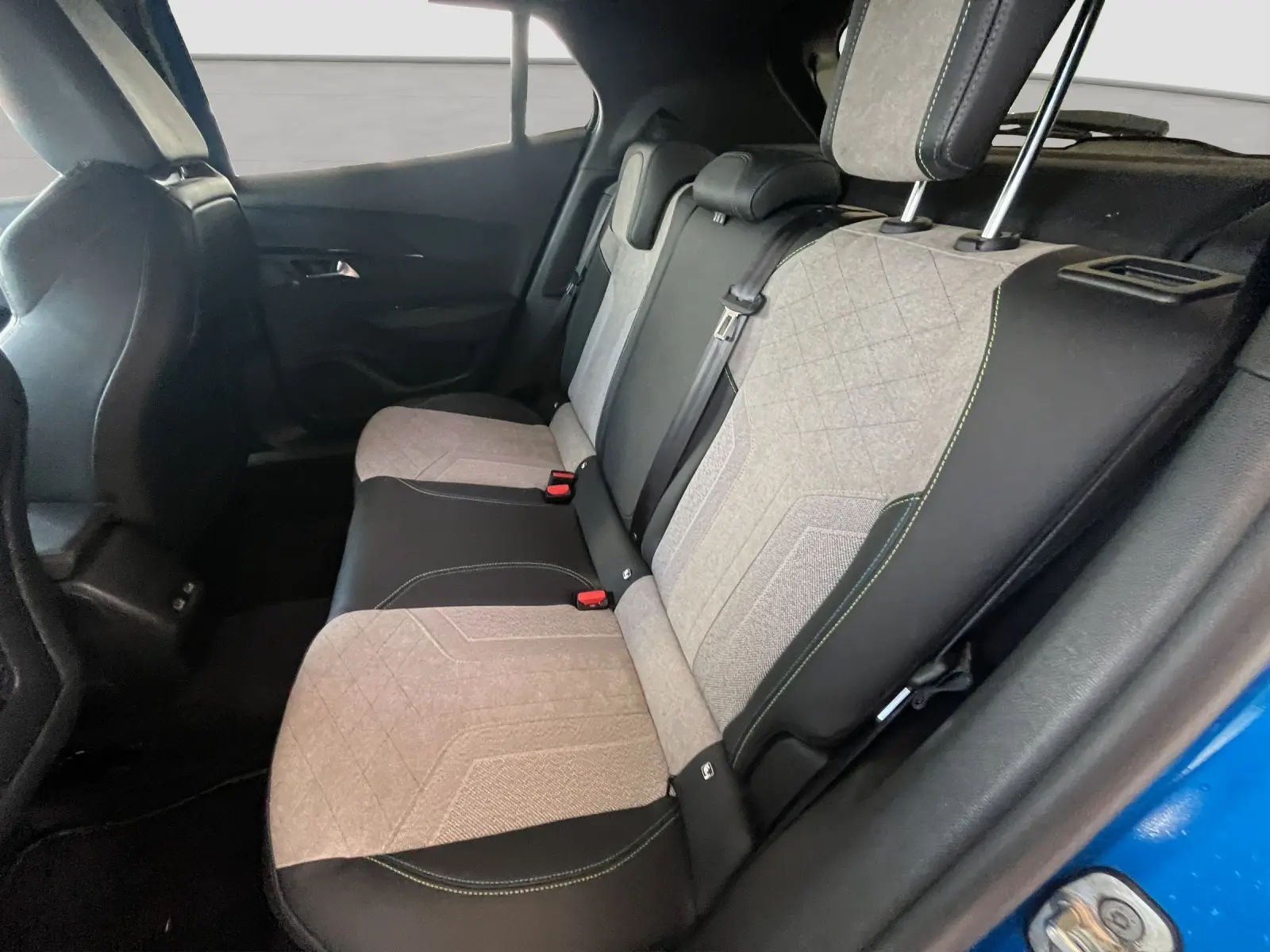 Immagine 10 Peugeot 2008