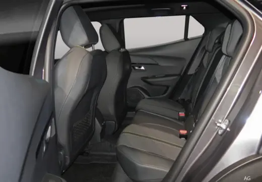 Immagine 11 Peugeot 2008