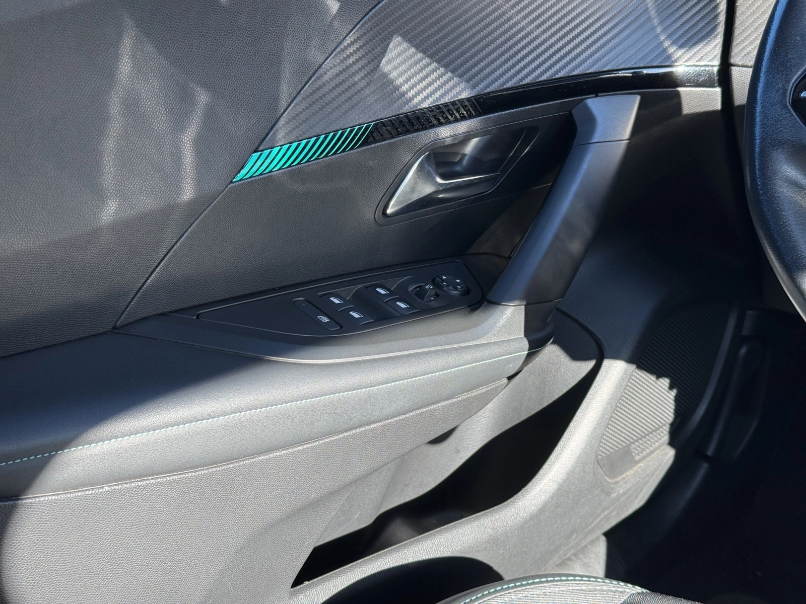 Immagine 18 Peugeot 2008