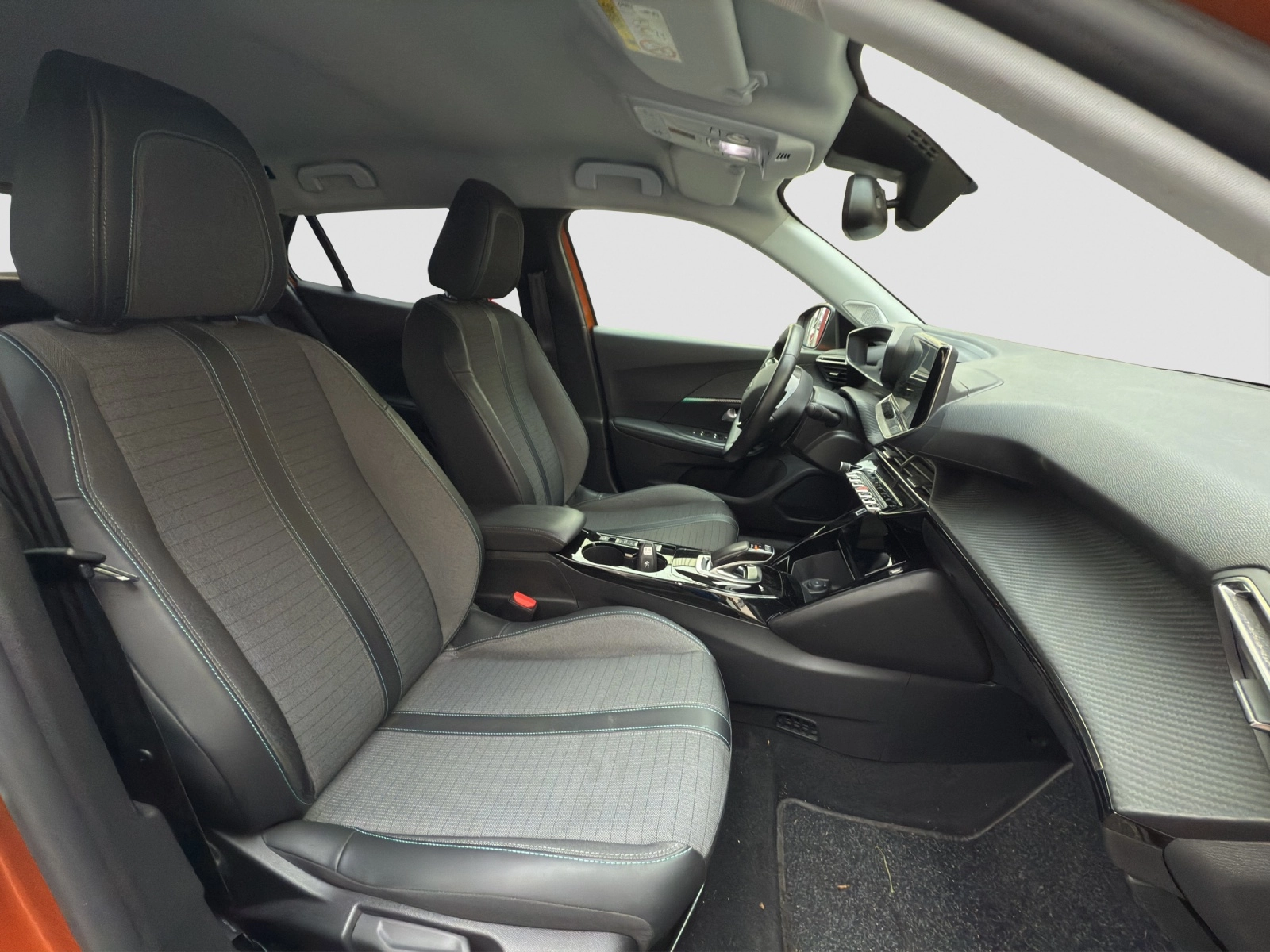 Immagine 12 Peugeot 2008