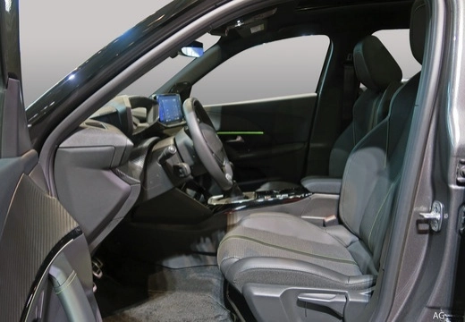 Immagine 10 Peugeot 2008