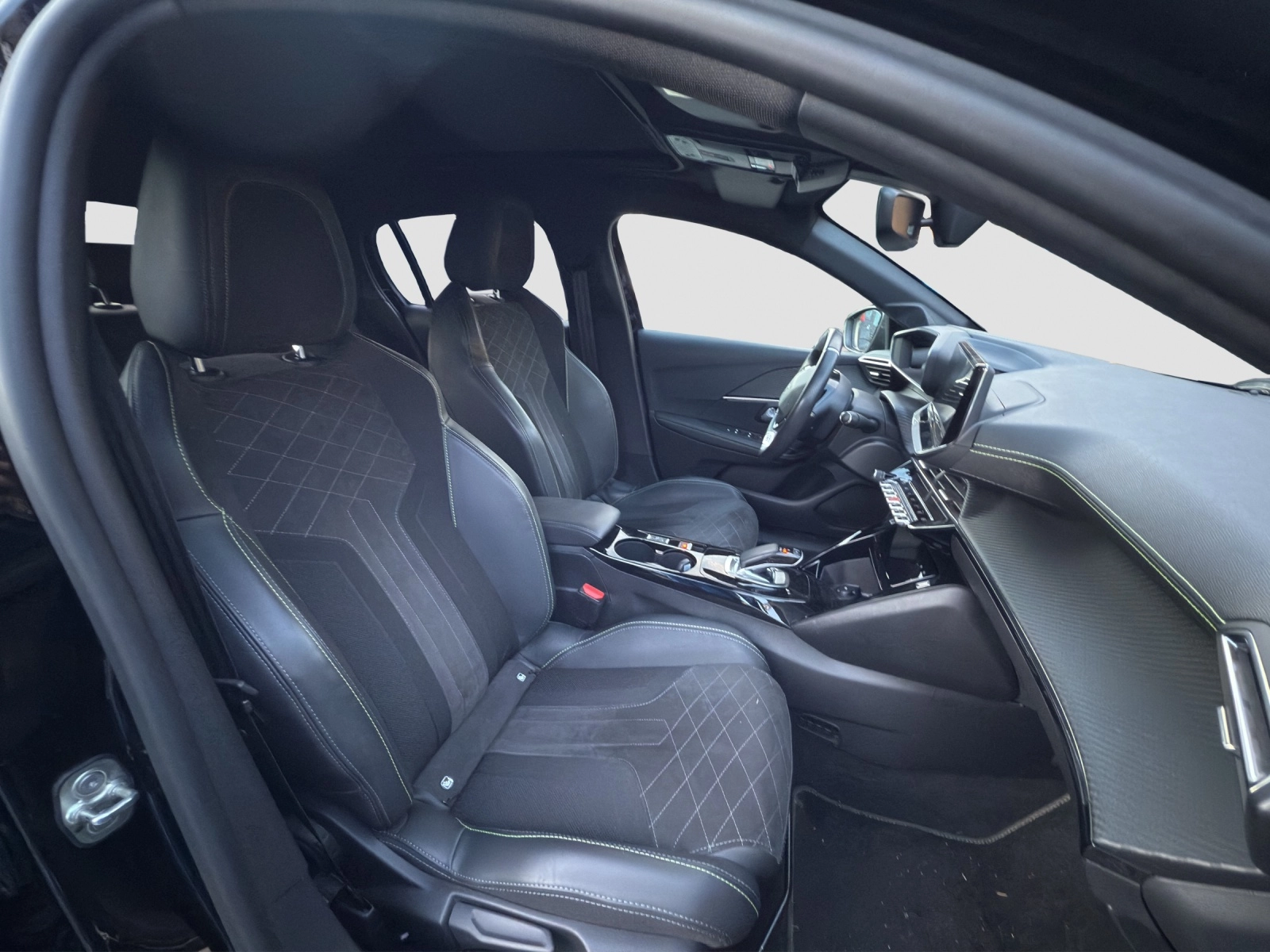 Immagine 12 Peugeot 208