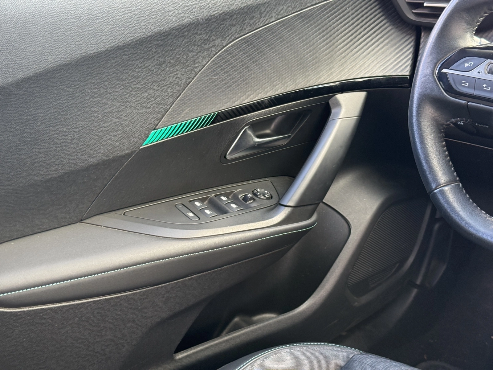 Immagine 18 Peugeot 2008