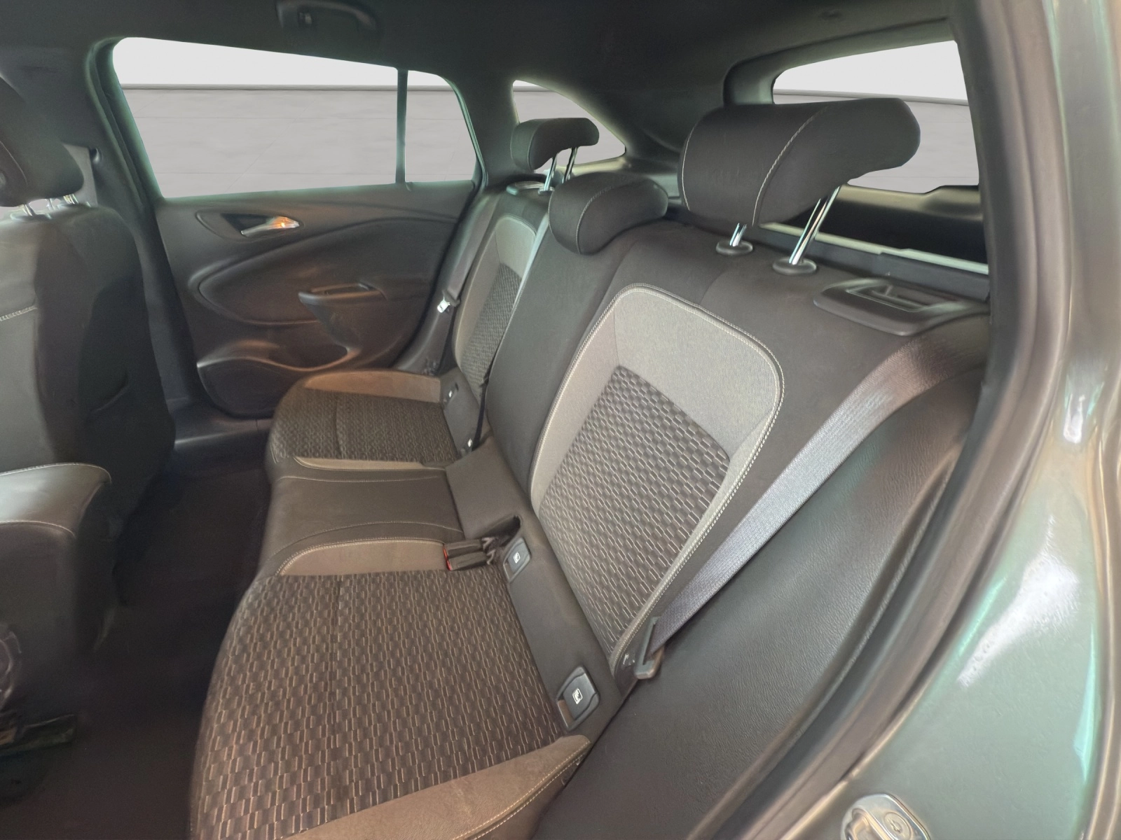 Immagine 11 Opel Astra Sports Tourer