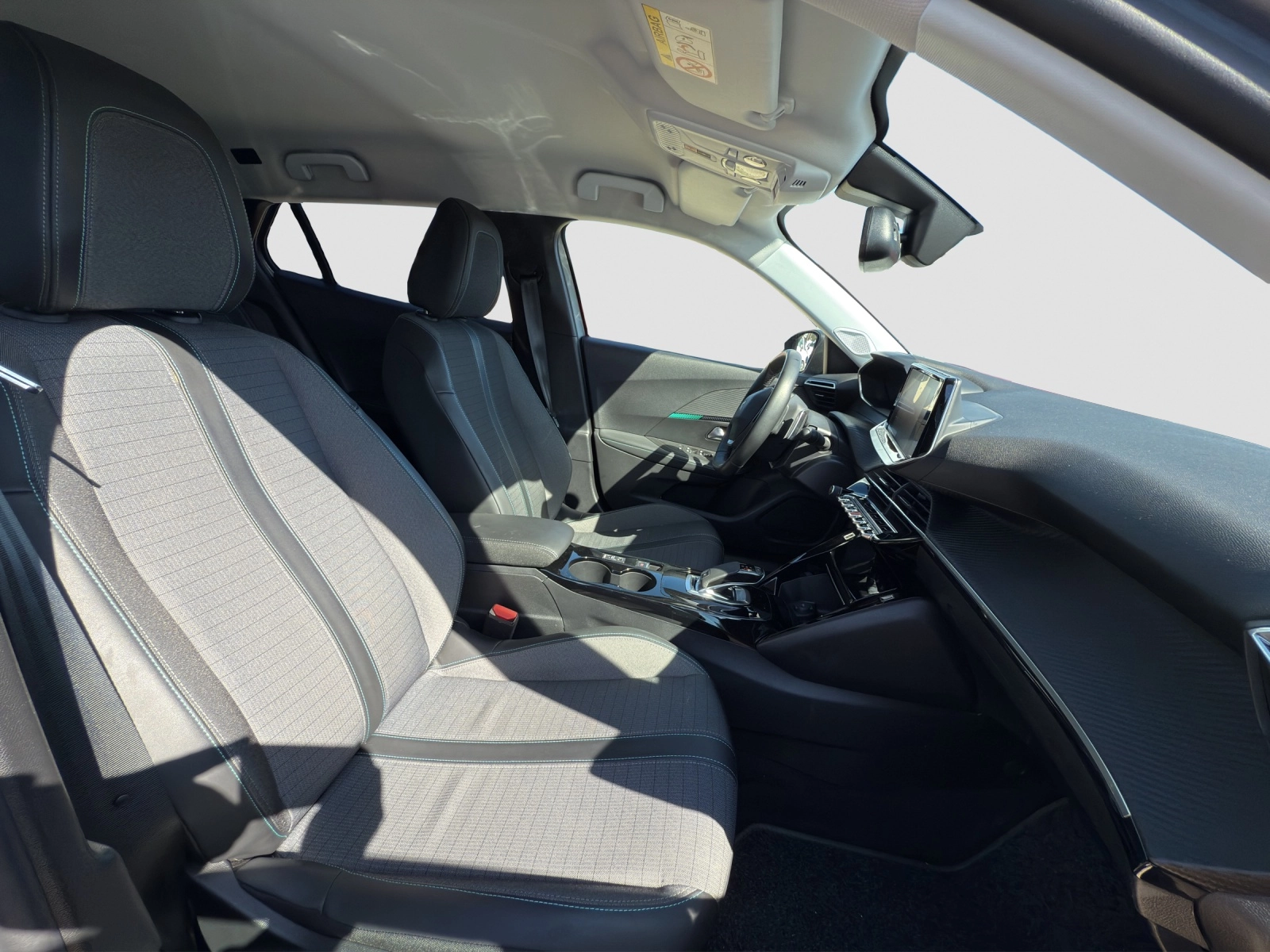 Immagine 12 Peugeot 2008