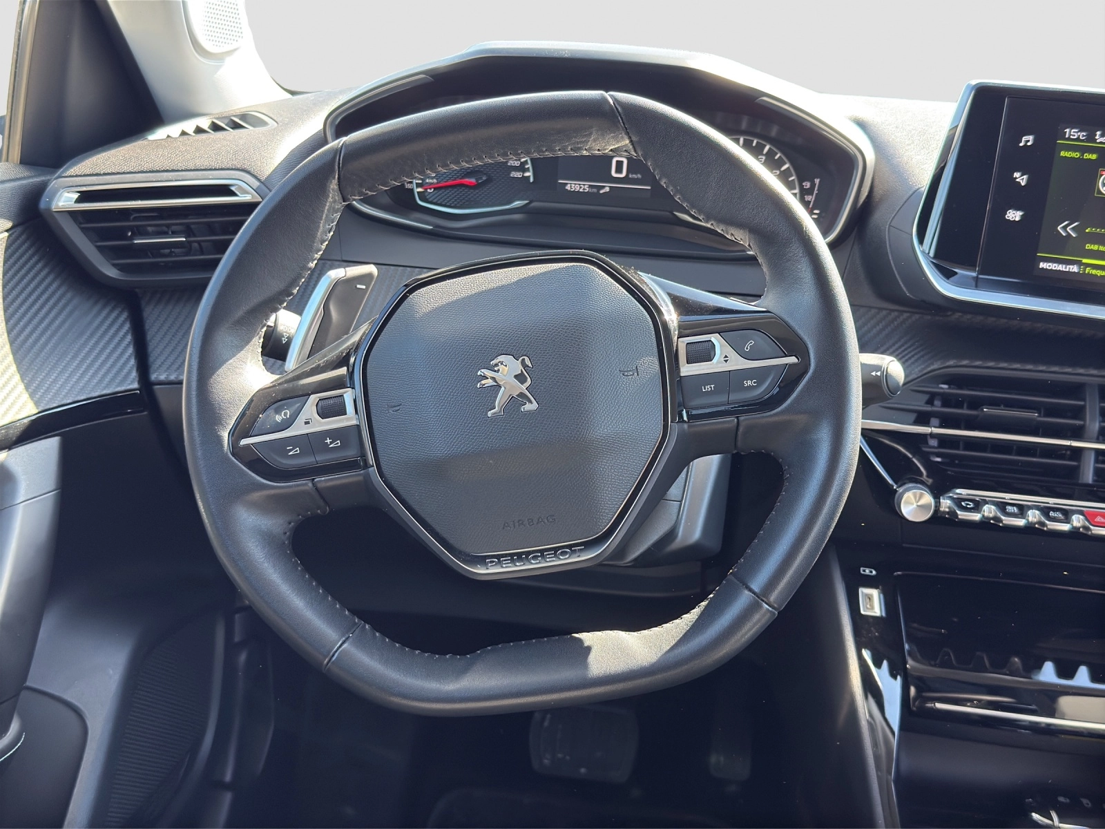 Immagine 16 Peugeot 2008