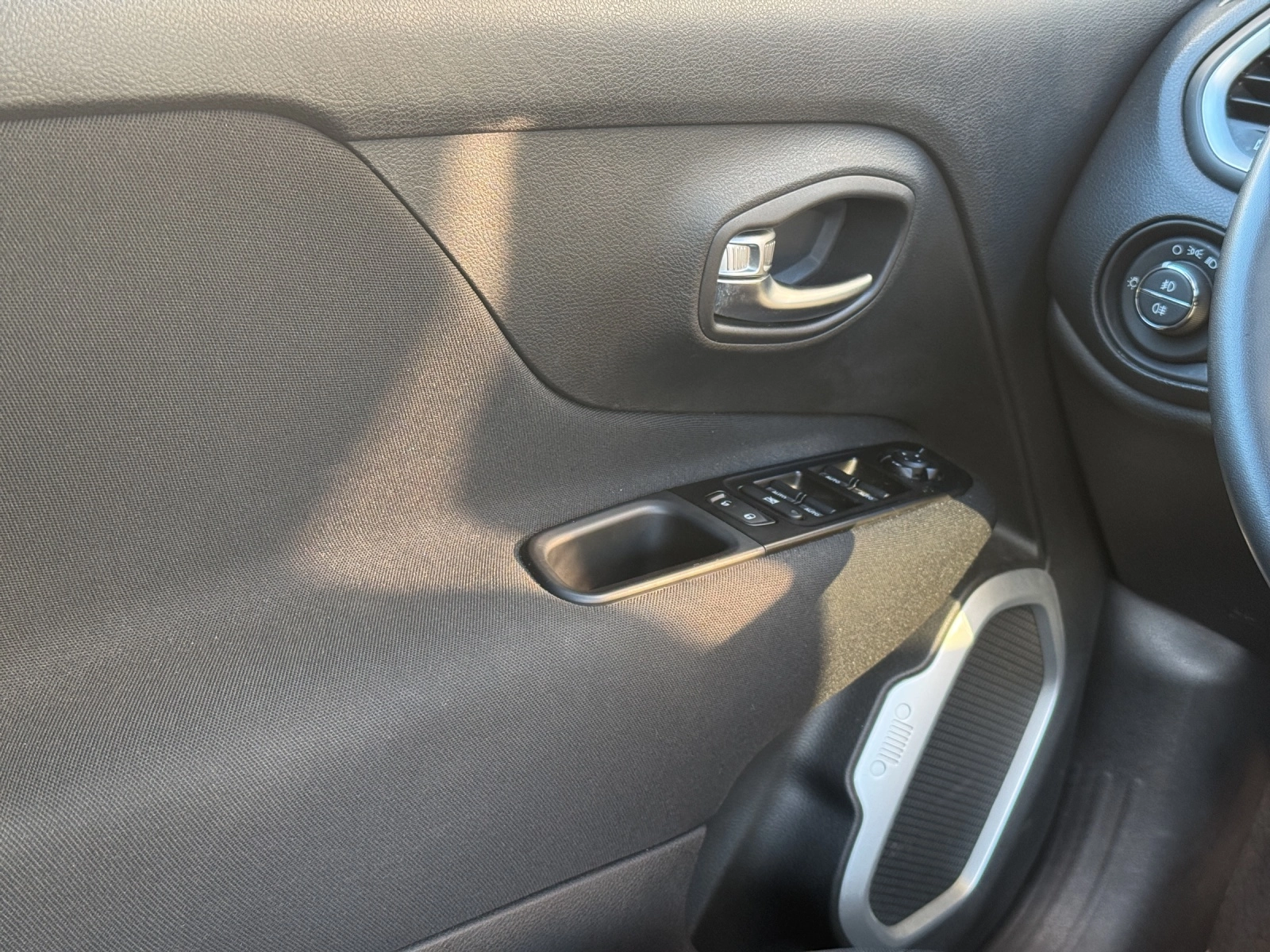 Immagine 17 Jeep Renegade