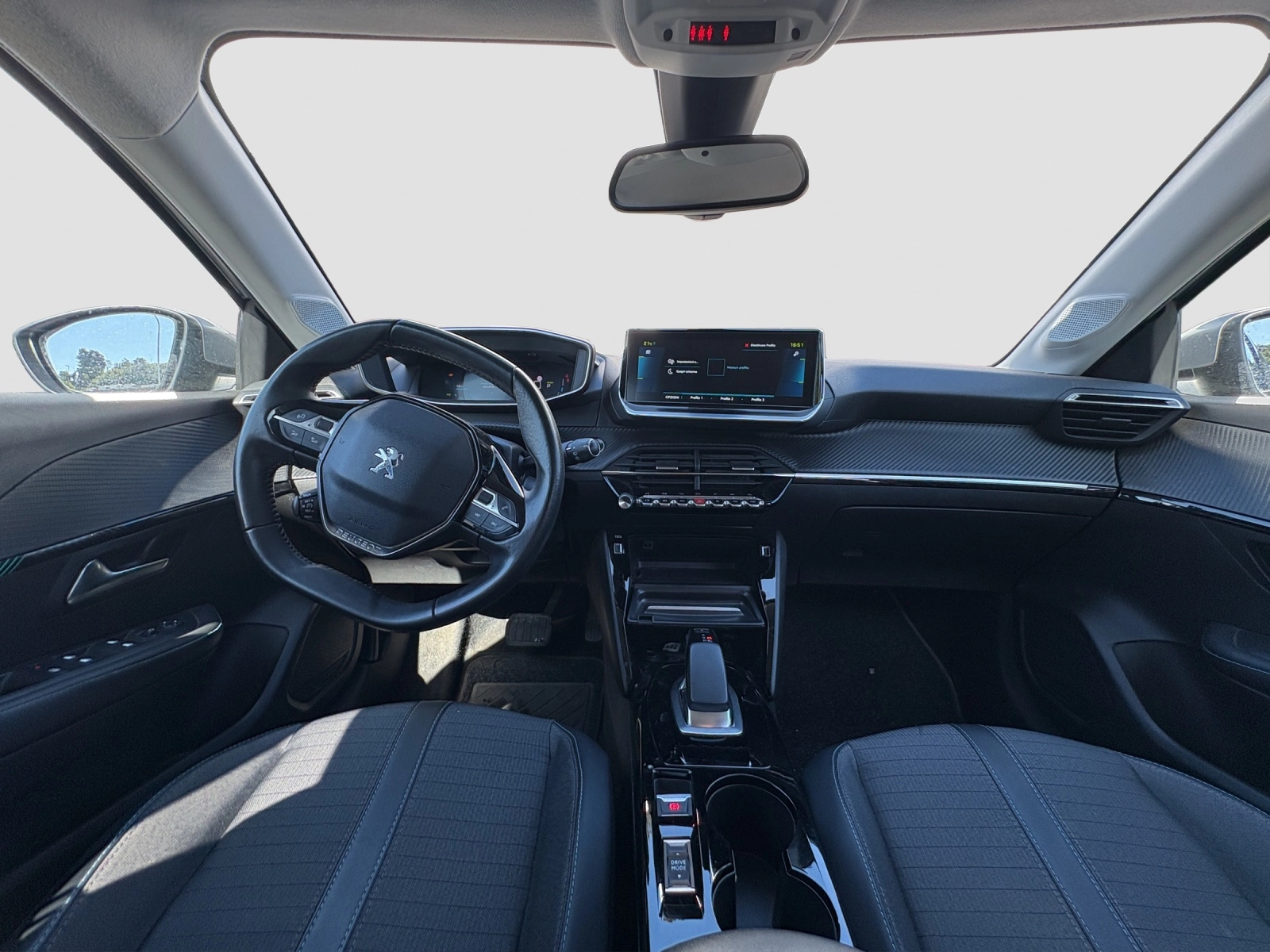 Immagine 12 Peugeot 208