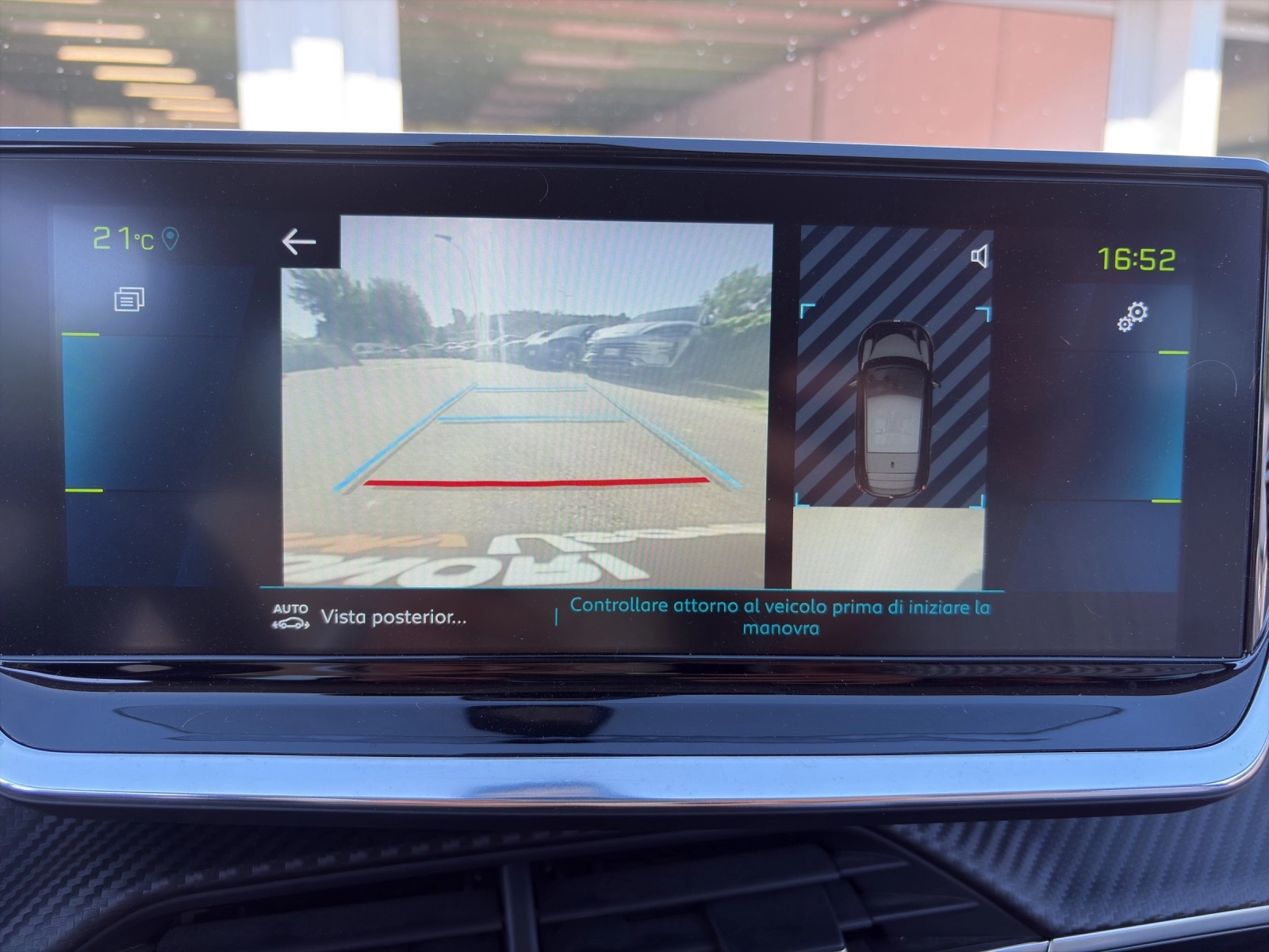 Immagine 18 Peugeot 208