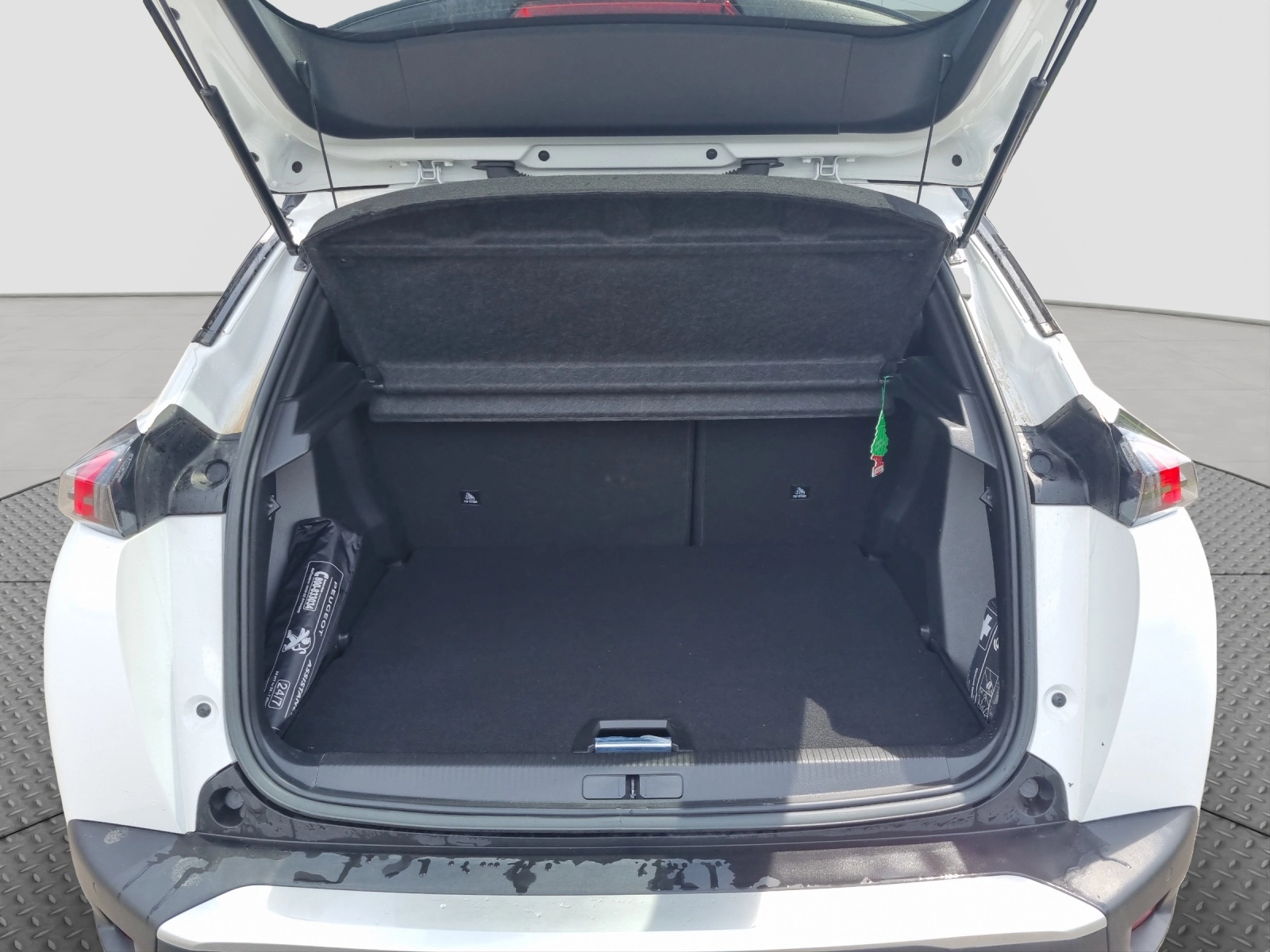 Immagine 11 Peugeot 2008