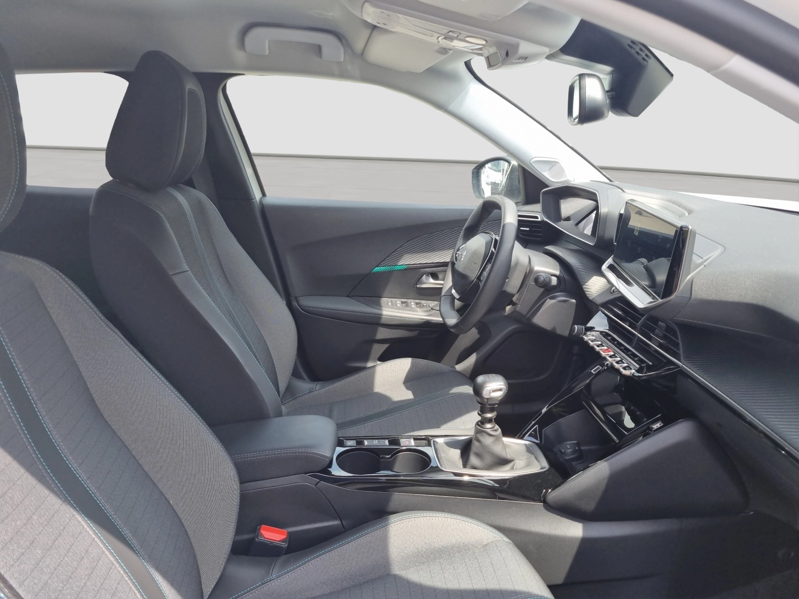 Immagine 12 Peugeot 2008