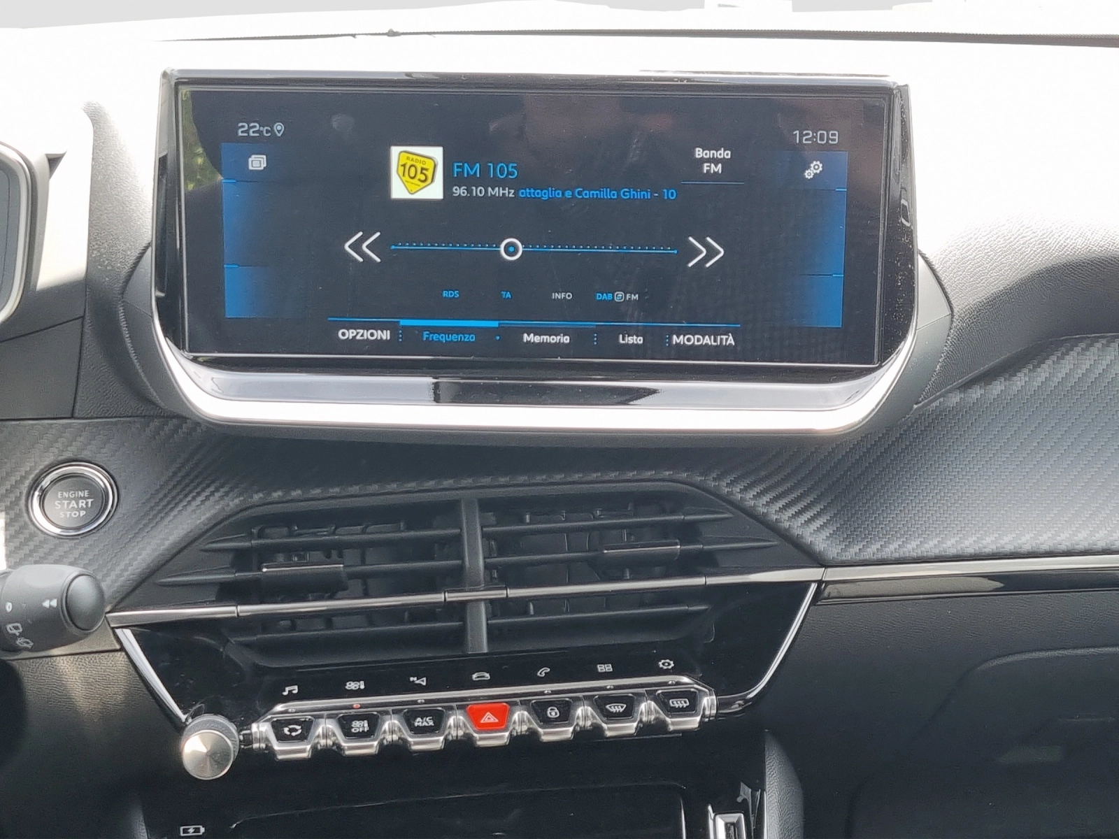 Immagine 15 Peugeot 2008