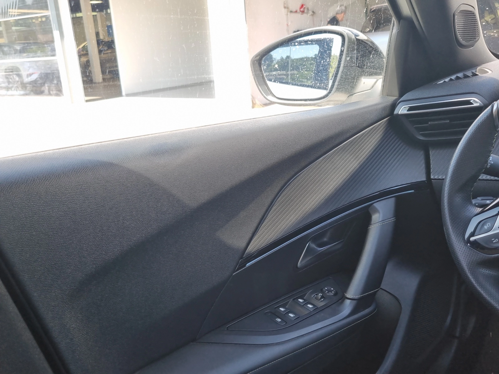 Immagine 17 Peugeot 2008