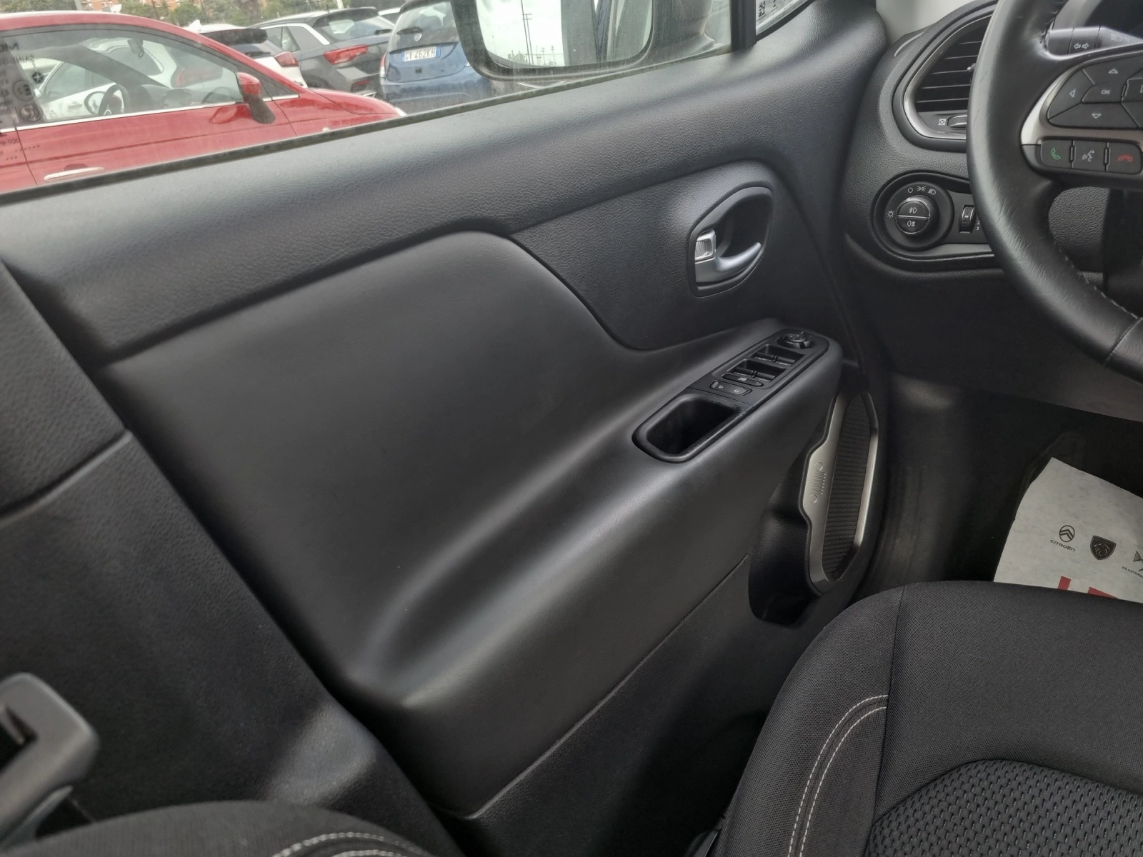 Immagine 17 Jeep Renegade