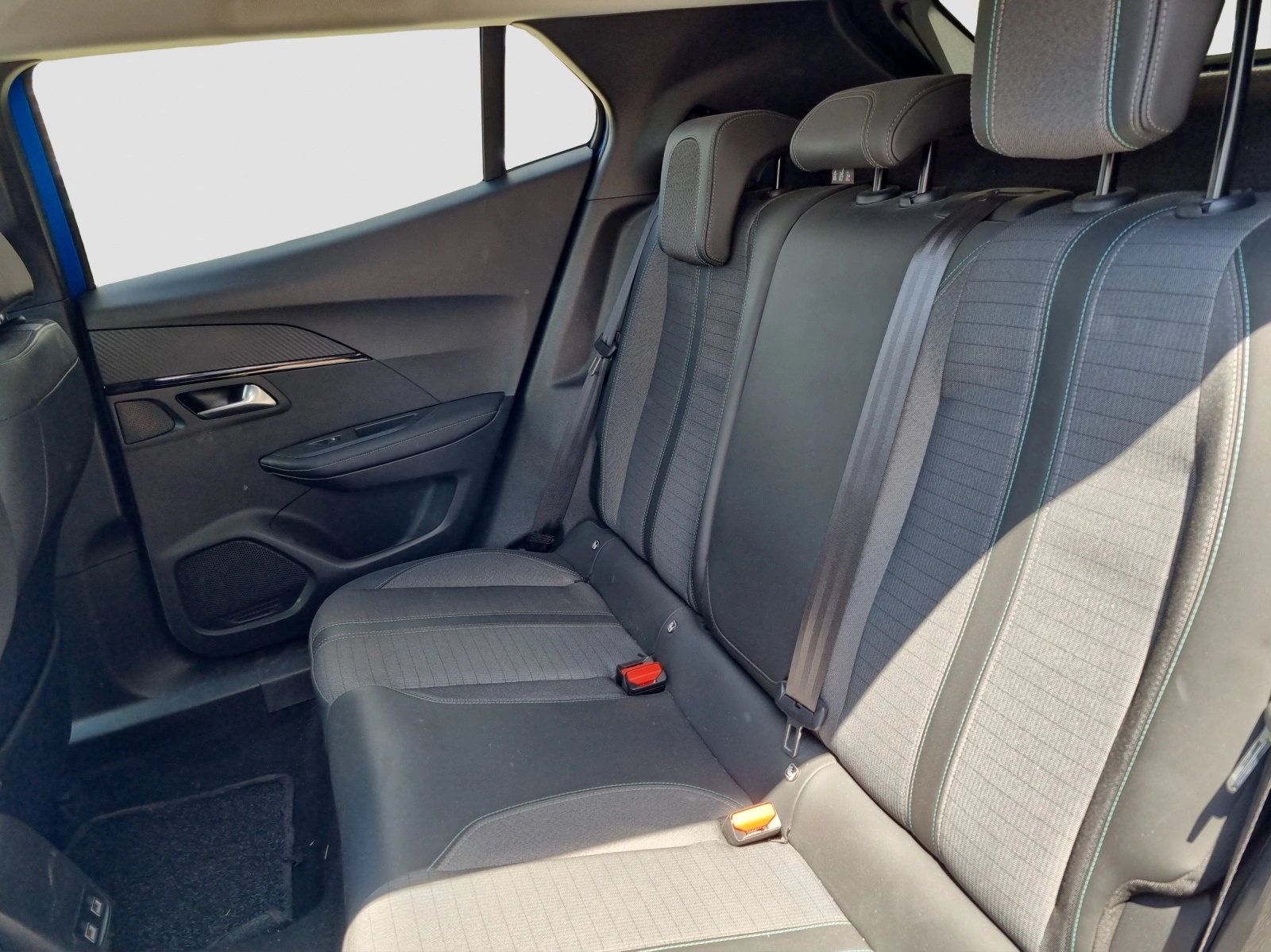 Immagine 10 Peugeot 2008