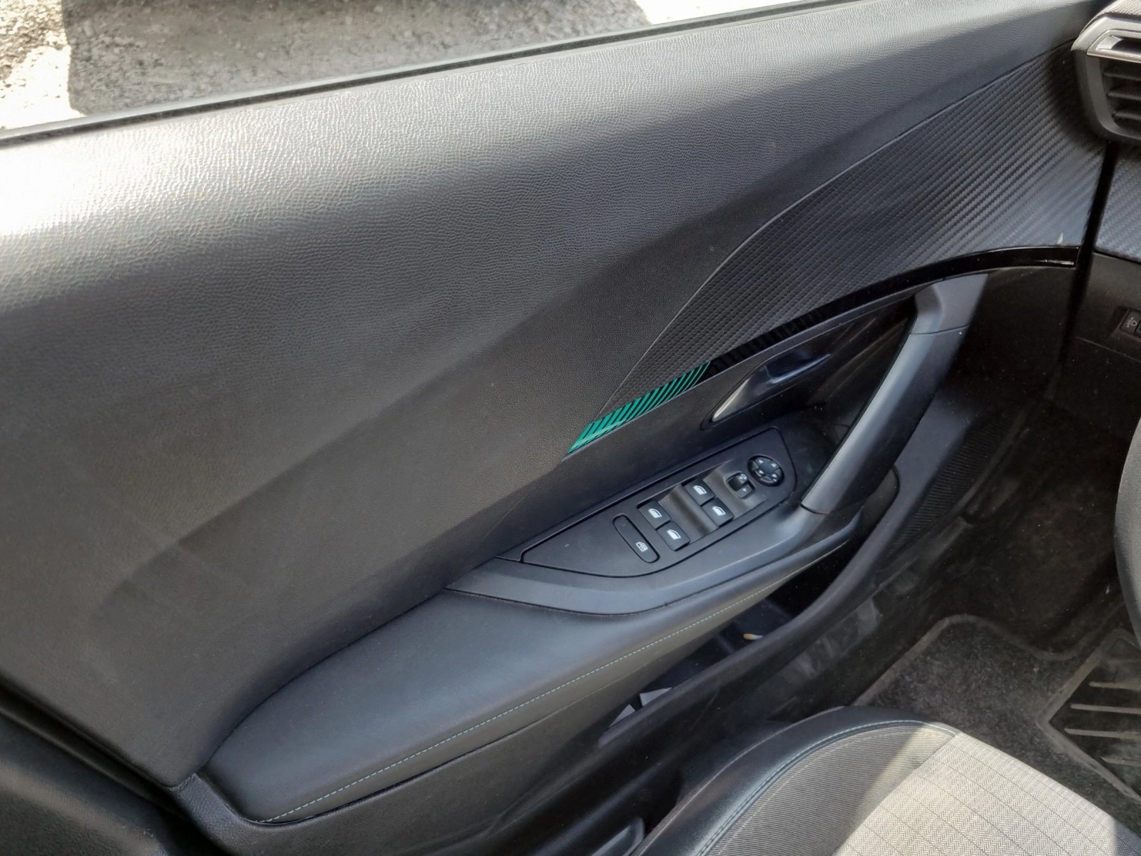 Immagine 17 Peugeot 2008