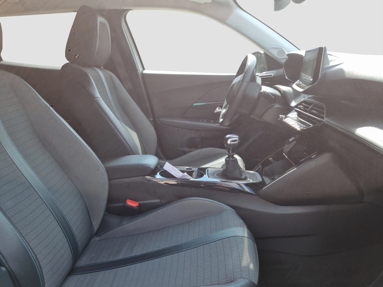 Immagine 12 Peugeot 2008