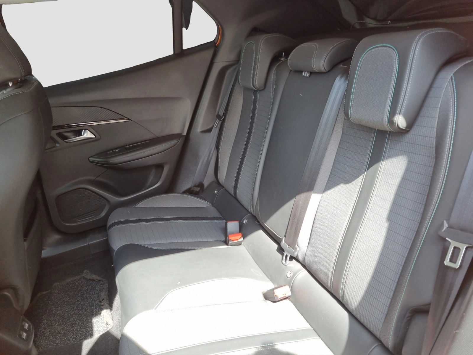 Immagine 10 Peugeot 2008