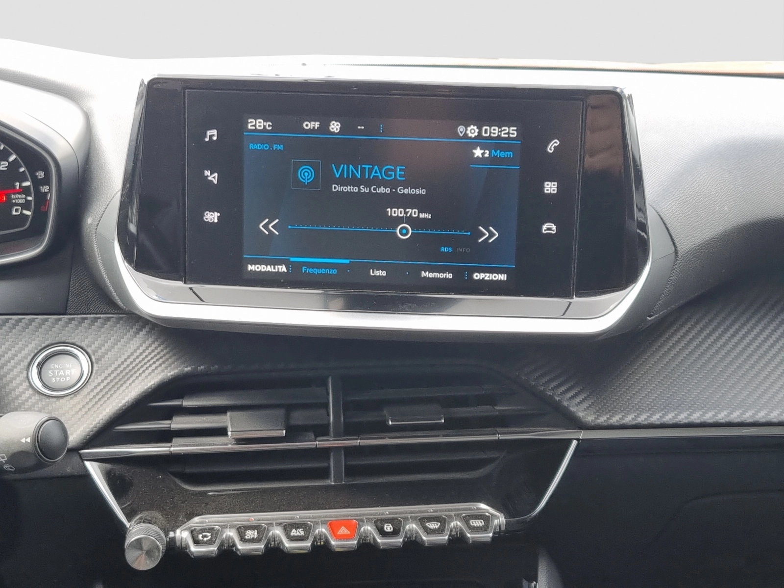 Immagine 15 Peugeot 2008