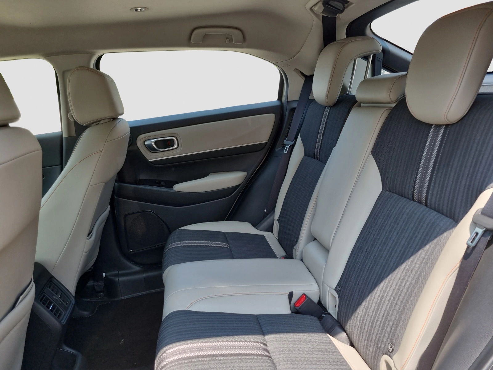 Immagine 10 Honda HR-V e:HEV Hybrid