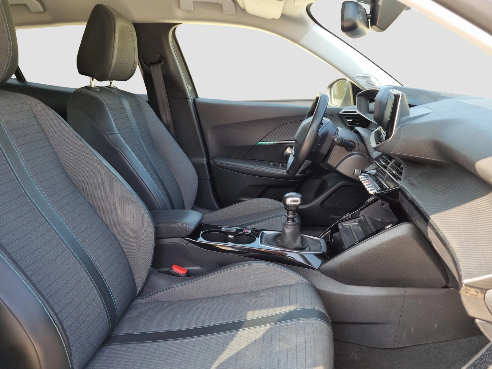 Immagine 12 Peugeot 2008