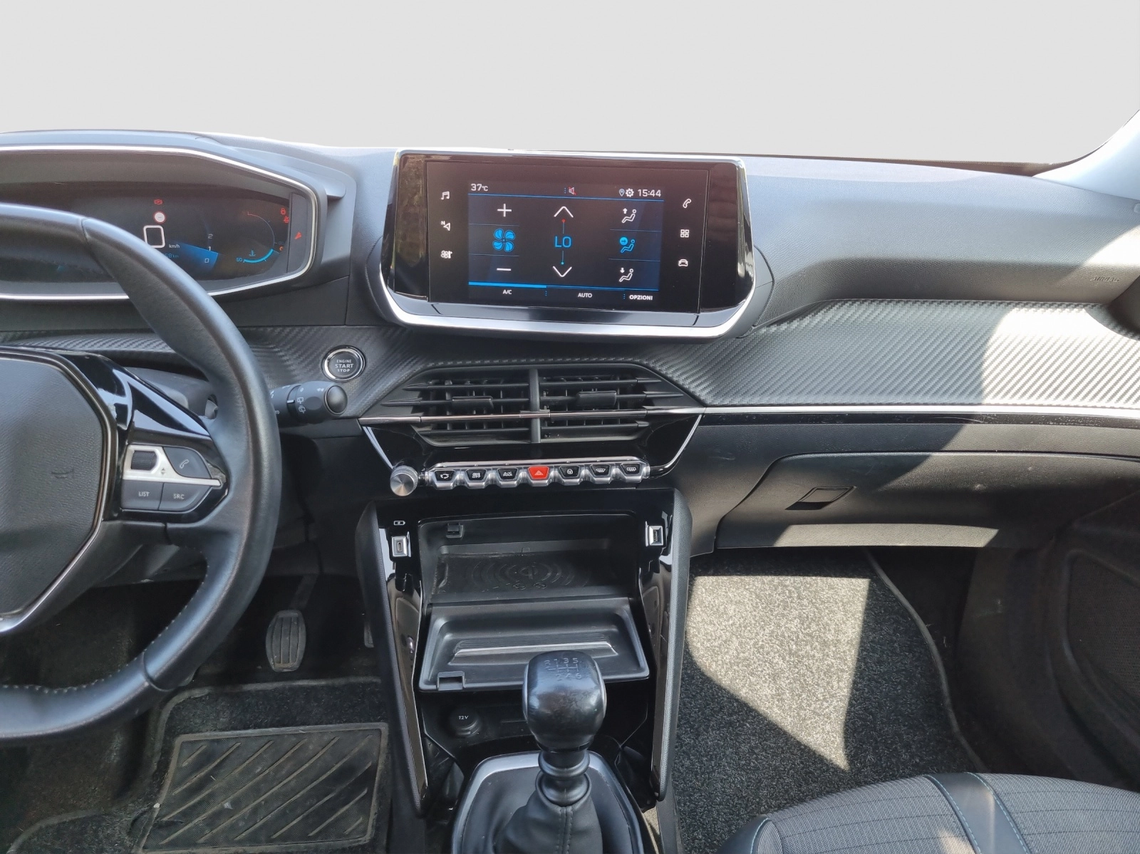 Immagine 14 Peugeot 2008