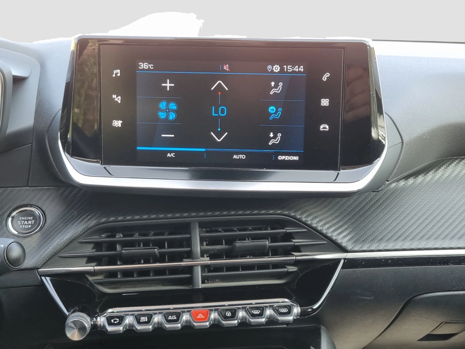 Immagine 15 Peugeot 2008