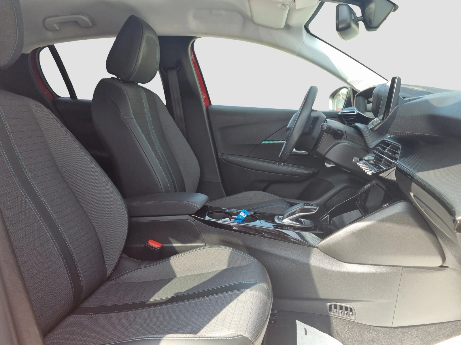 Immagine 12 Peugeot 208